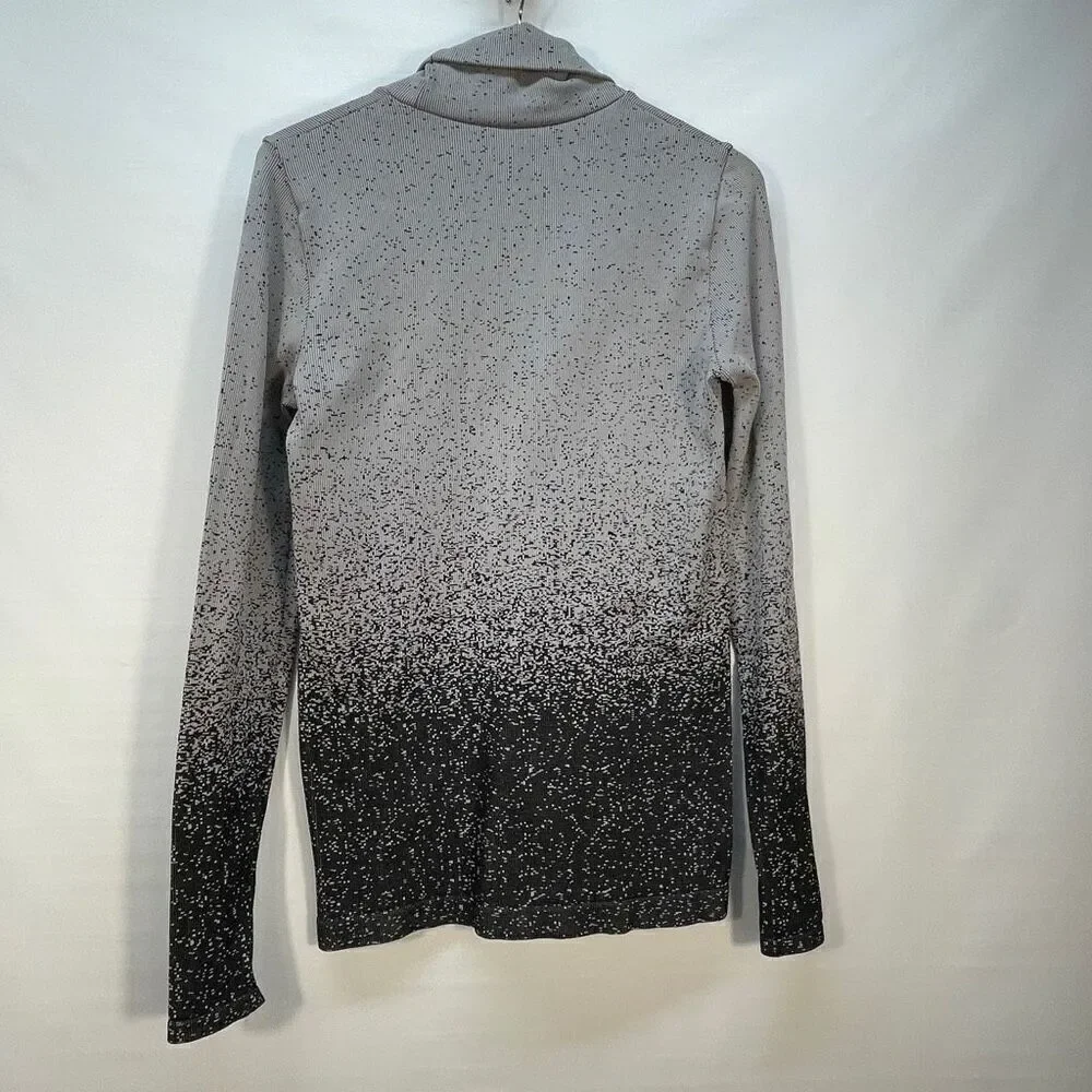 Athleta Black Gray Flurry Blizzard Gradient Thumbhole Turtleneck Shirt Small